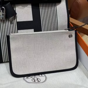 Hermes Herbag Zip 31 Bag Retourne Ecru Noir Handmade In Canvas and Hunter Cowhide Silver Hardware - Image 7