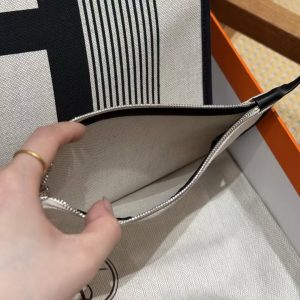 Hermes Herbag Zip 31 Bag Retourne Ecru Noir Handmade In Canvas and Hunter Cowhide Silver Hardware - Image 5