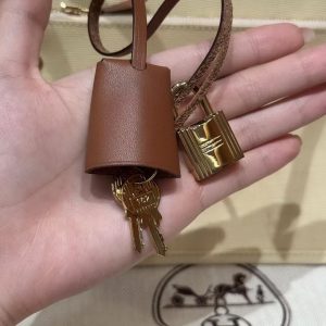Hermes Herbag Zip 31 Bag Retourne Y1 Vanille 37 Gold Handmade In Canvas and Hunter Cowhide Gold Hardware - Image 12