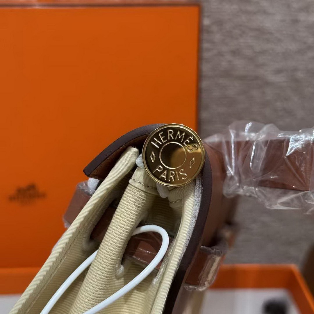 Hermes Herbag Zip 31 Bag Retourne Y1 Vanille 37 Gold Handmade In Canvas and Hunter Cowhide Gold Hardware - Image 9