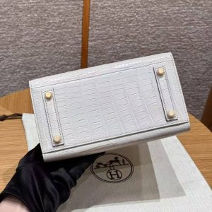 Hermes Birkin 20 Bag 8L Beton Handmade In Matte Alligator Leather Gold Hardware - Image 15