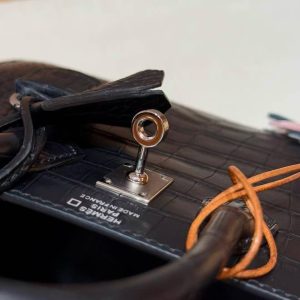 Hermes Birkin 20 Bag Handmade In Matte Alligator Crocodile Leather Silver Hardware 89 Noir - Image 3