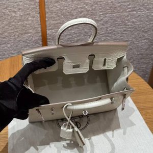Hermes Birkin 20 Bag Handmade In Matte Alligator Leather Silver Hardware 10 Craie - Image 22