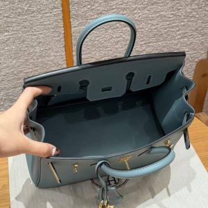 Hermes Birkin 25 Bag 7G Ciel Handmade In Togo Calfskin Leather Gold Hardware - Image 15
