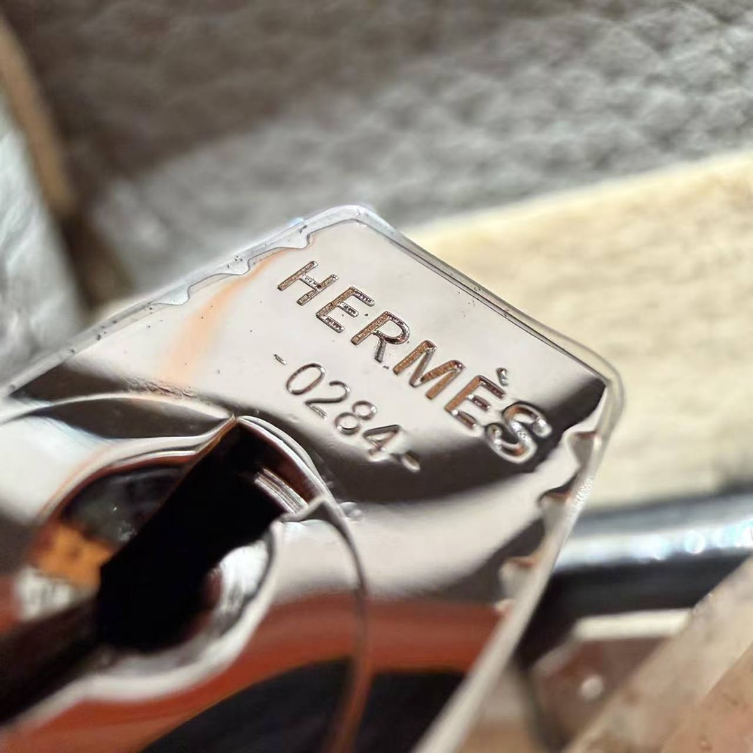 Hermes Birkin 25 Bag 8F Etain Handmade In Togo Calfskin Leather Silver Hardware - Image 8