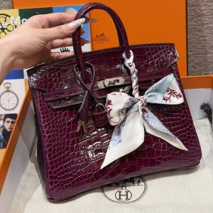 Hermès Birkin 25 Bag Handmade In Alligator Leather from Mississippi Silver Hardware N5 Cassis - Image 2