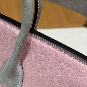 Hermès Birkin 25 Bag Handmade In Chèvre Leather Rose Gold Hardware 3Q Rose Sakura 80 Gris Perle - Image 4