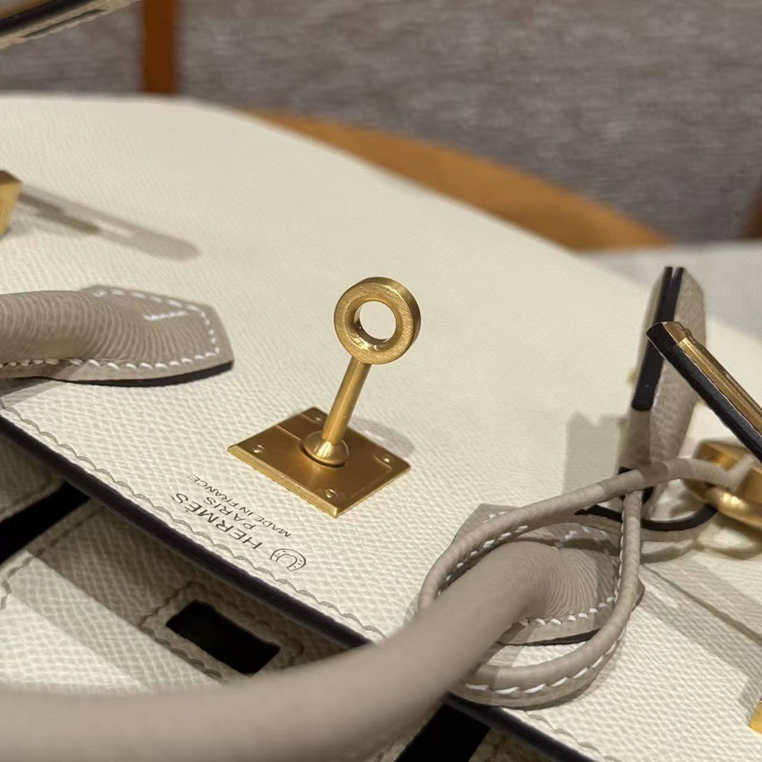 Hermès Birkin 25 Bag Handmade In Epsom Leather Gold Hardware 10 Craie S2 Trench - Image 11