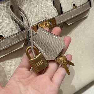 Hermès Birkin 25 Bag Handmade In Epsom Leather Gold Hardware 10 Craie S2 Trench - Image 6