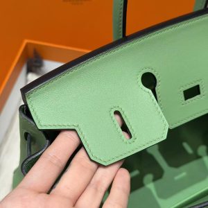 Hermes Birkin 25 Bag Handmade In Swift Calfskin Leather Gold Hardware 3I Vert Criquent - Image 8