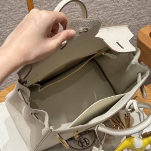 Hermès Birkin 25 Bag Handmade In Togo Calfskin Leather Gold Hardware 10 Craie - Image 8