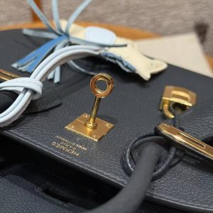 Hermes Birkin 25 Bag Handmade In Togo Calfskin Leather Gold Hardware 2Z Blue Nuit - Image 17
