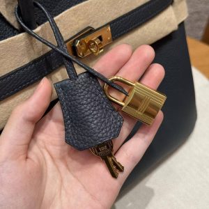 Hermes Birkin 25 Bag Handmade In Togo Calfskin Leather Gold Hardware 2Z Blue Nuit - Image 3