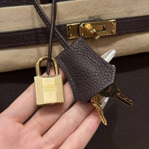Hermès Birkin 25 Bag Handmade In Togo Calfskin Leather Gold Hardware 46 Ebene - Image 4