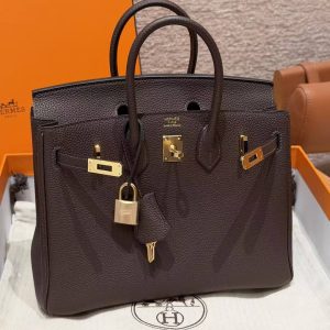 Alternative view of Hermès Birkin 25 Bag Handmade In Togo Calfskin Leather Gold Hardware 47 Chocolate