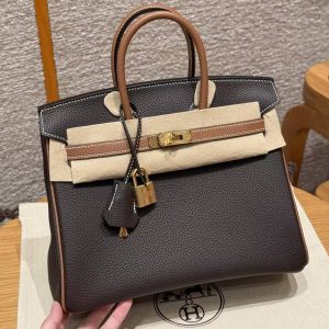 Alternative view of Hermès Birkin 25 Bag Handmade In Togo Calfskin Leather Gold Hardware 47 Chocolate 37 Gold