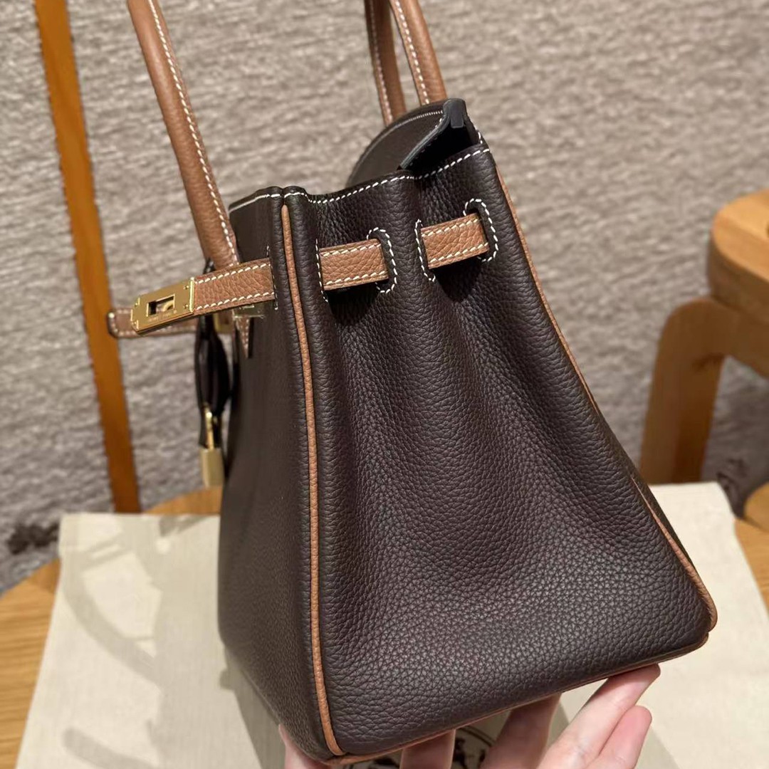 Hermès Birkin 25 Bag Handmade In Togo Calfskin Leather Gold Hardware 47 Chocolate 37 Gold - Image 16