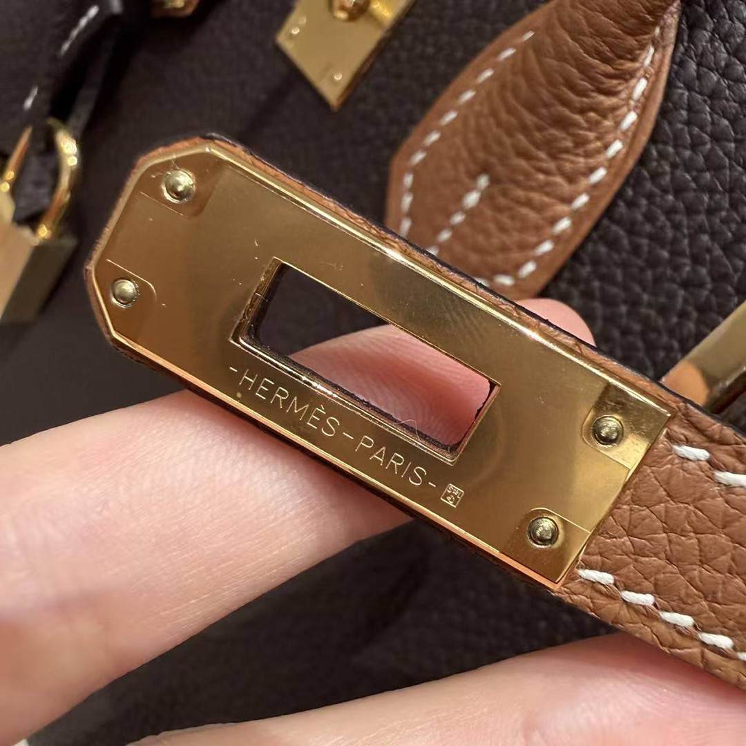 Hermès Birkin 25 Bag Handmade In Togo Calfskin Leather Gold Hardware 47 Chocolate 37 Gold - Image 14
