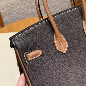Hermès Birkin 25 Bag Handmade In Togo Calfskin Leather Gold Hardware 47 Chocolate 37 Gold - Image 9