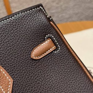 Hermès Birkin 25 Bag Handmade In Togo Calfskin Leather Gold Hardware 47 Chocolate 37 Gold - Image 8
