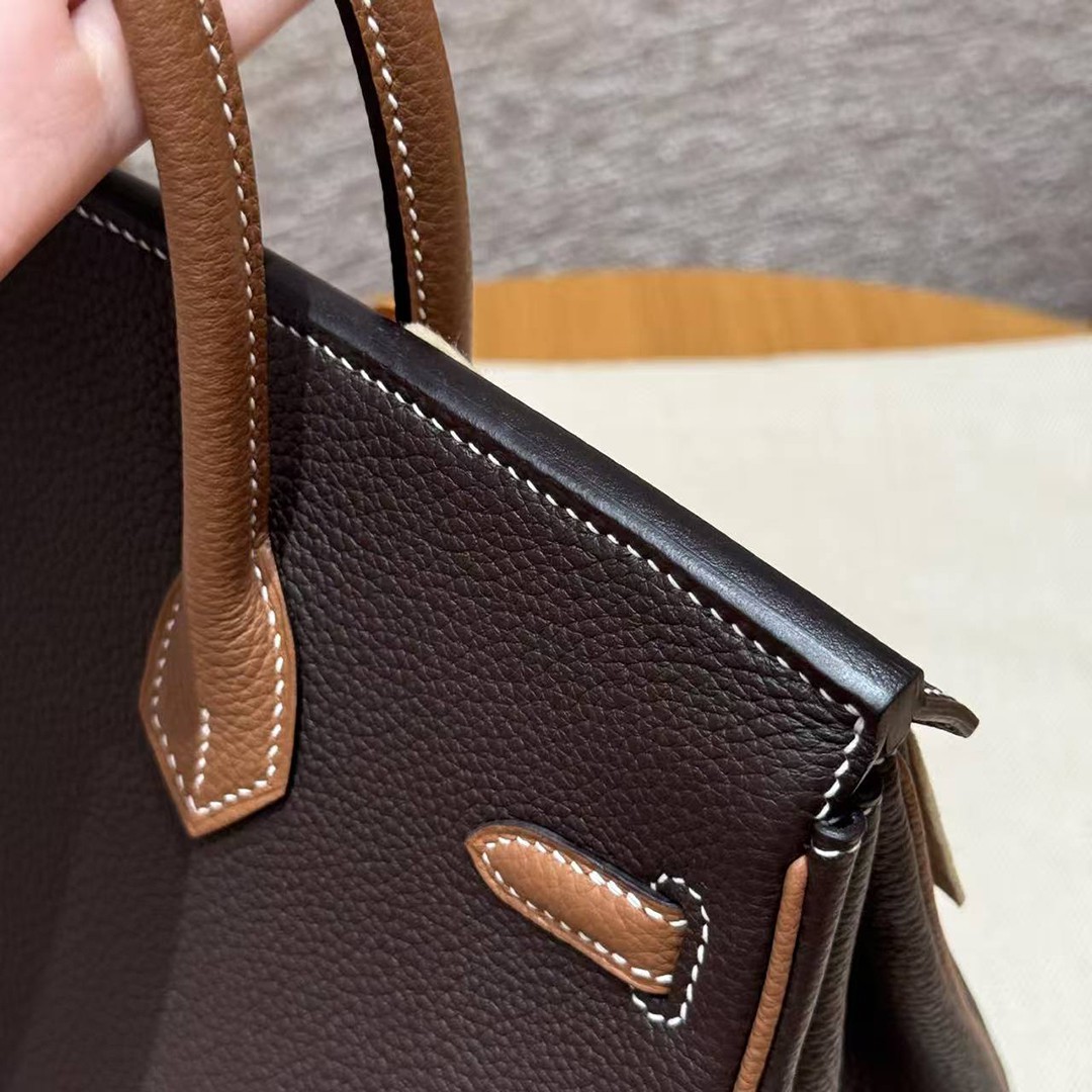 Hermès Birkin 25 Bag Handmade In Togo Calfskin Leather Gold Hardware 47 Chocolate 37 Gold - Image 6