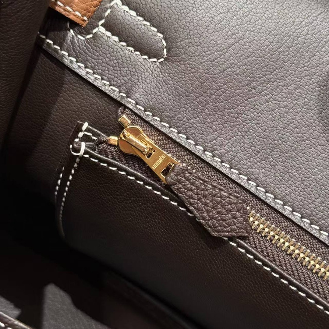Hermès Birkin 25 Bag Handmade In Togo Calfskin Leather Gold Hardware 47 Chocolate 37 Gold - Image 4