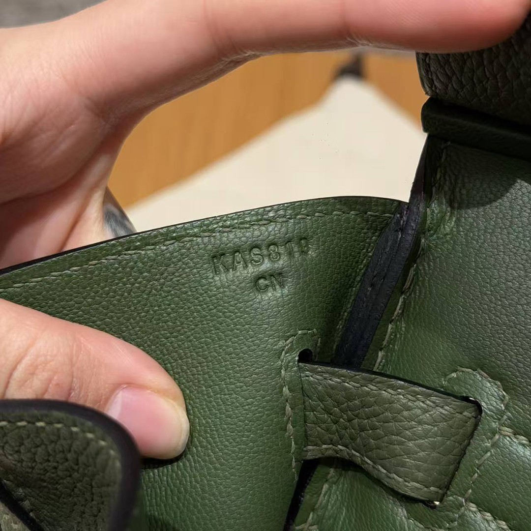 Hermes Birkin 25 Bag Handmade In Togo Calfskin Leather Gold Hardware 61 Olive Green - Image 18