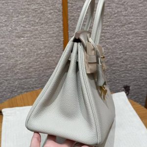 Hermès Birkin 25 Bag Handmade In Togo Calfskin Leather Gold Hardware 80 Gris Perle - Image 20