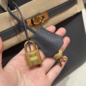 Hermès Birkin 25 Bag Handmade In Togo Calfskin Leather Gold Hardware 88 Graphite - Image 4