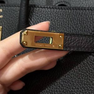 Hermès Birkin 25 Bag Handmade In Togo Calfskin Leather Gold Hardware 89 Noir - Image 12