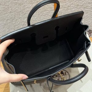 Hermès Birkin 25 Bag Handmade In Togo Calfskin Leather Gold Hardware 89 Noir - Image 10