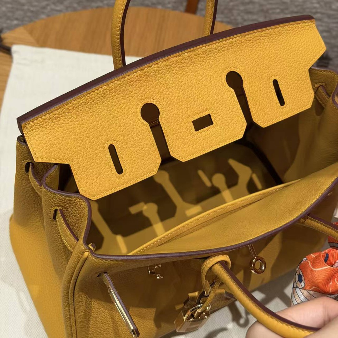 Hermes Birkin 25 Bag Handmade In Togo Calfskin Leather Gold Hardware 9D Jaune Ambre - Image 12