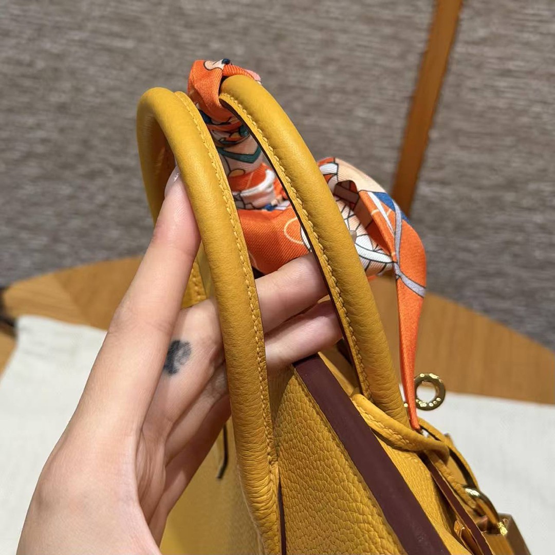 Hermes Birkin 25 Bag Handmade In Togo Calfskin Leather Gold Hardware 9D Jaune Ambre - Image 9