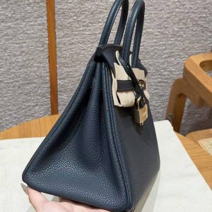Hermès Birkin 25 Bag Handmade In Togo Calfskin Leather Gold Hardware H0 Girs Misty - Image 25