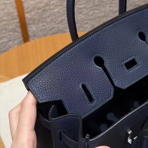 Hermes Birkin 25 Bag Handmade In Togo Calfskin Leather Silver Hardware 7U Blue Navy - Image 11