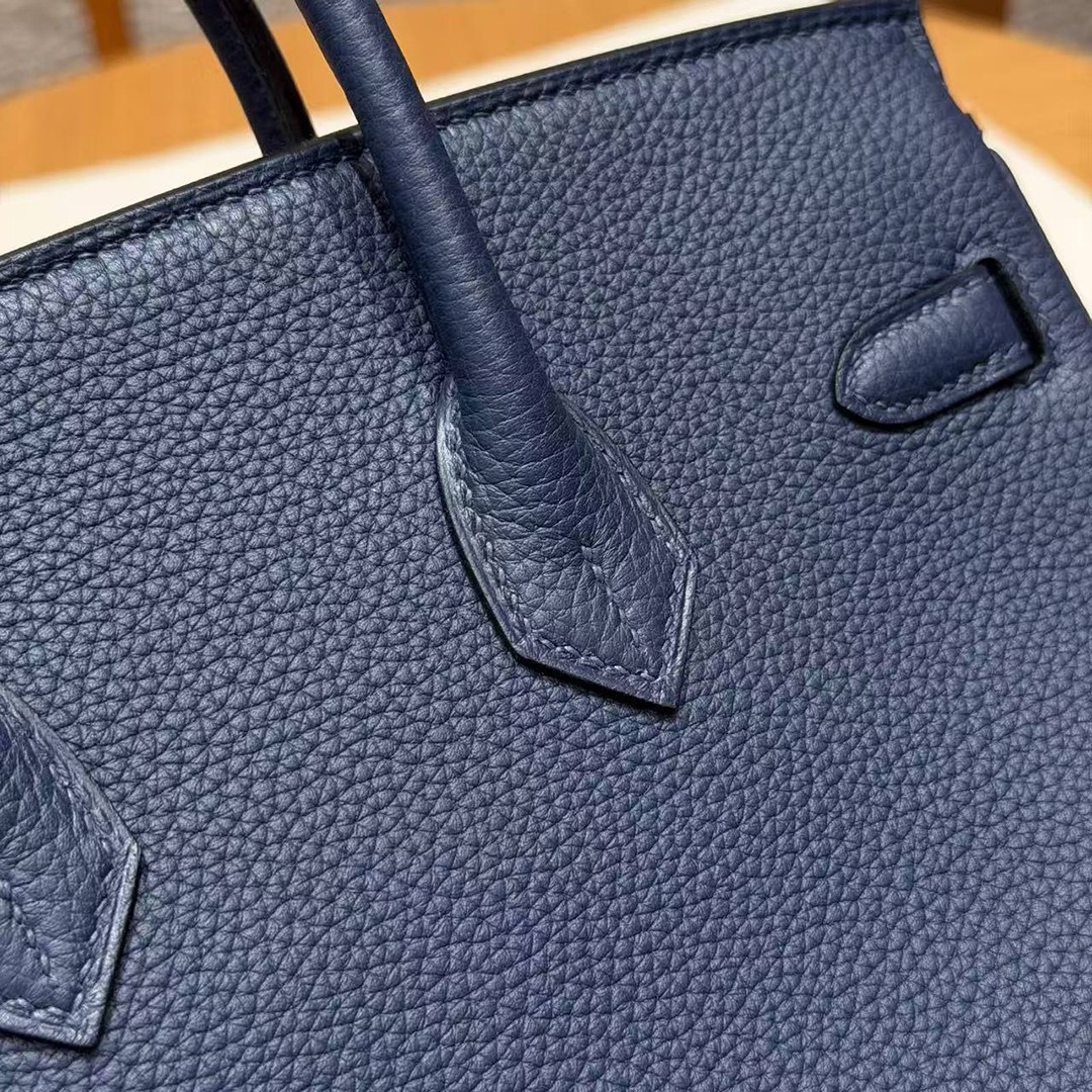 Hermes Birkin 25 Bag Handmade In Togo Calfskin Leather Silver Hardware 7U Blue Navy - Image 6