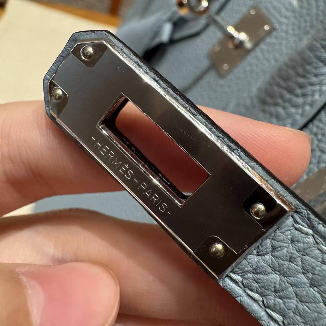 Hermès Birkin 25 Bag Handmade In Togo Calfskin Leather Silver Hardware J7 Blue Lin - Image 12