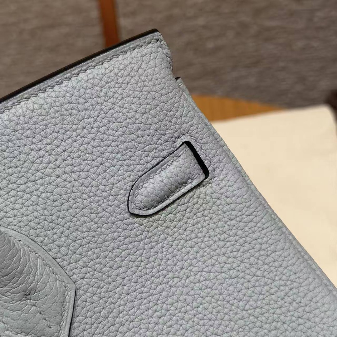 Hermès Birkin 25 Bag Handmade In Togo Calfskin Leather Silver Hardware N4 Gris Platine - Image 6
