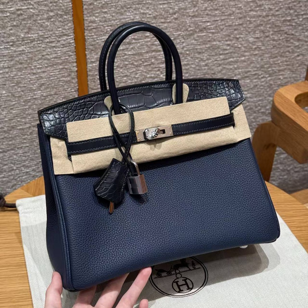 Hermès Birkin 25 Bag Handmade In Togo Calfskin Leather and Alligator Silver Hardware 73 Blue Saphir - Image 2