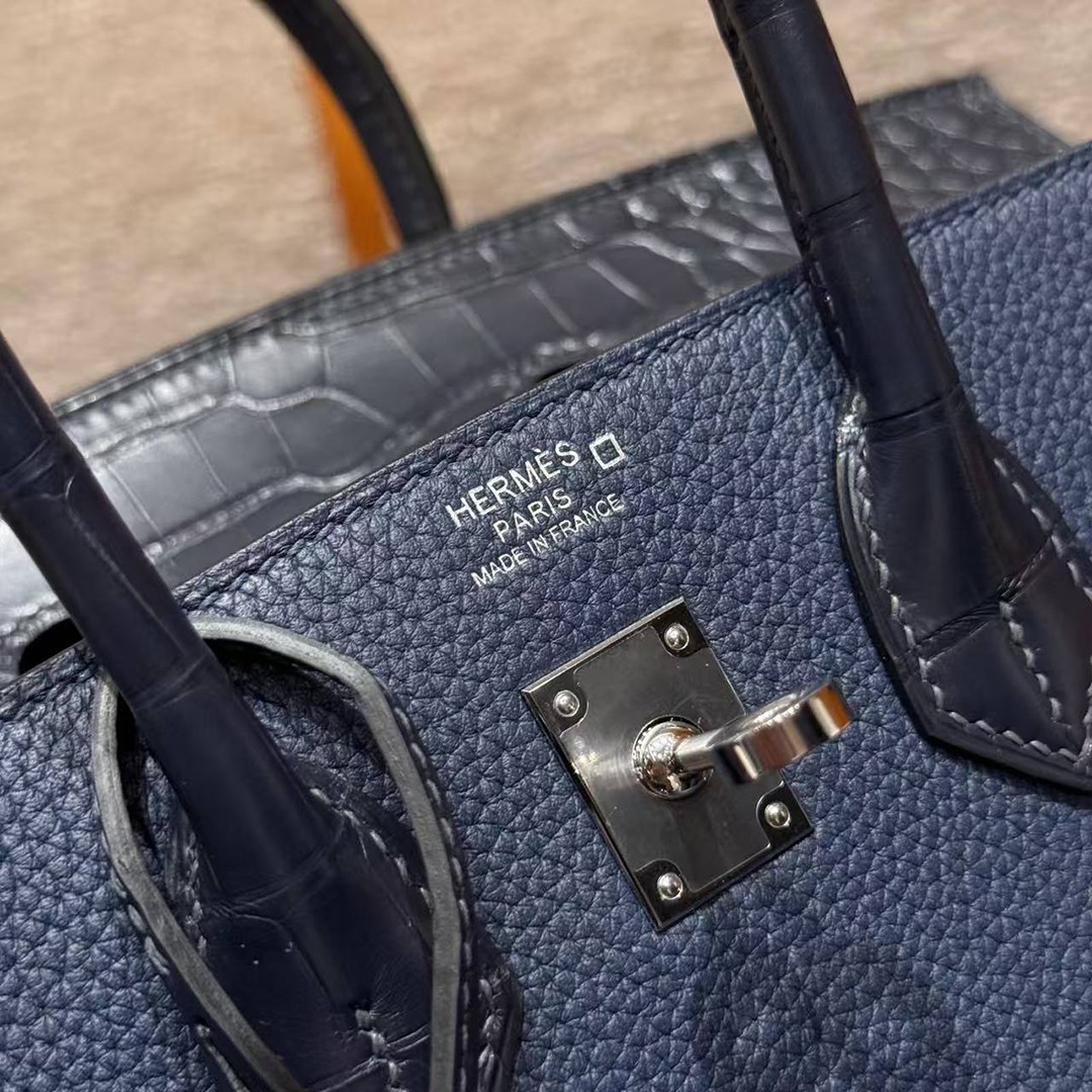 Hermès Birkin 25 Bag Handmade In Togo Calfskin Leather and Alligator Silver Hardware 73 Blue Saphir - Image 18