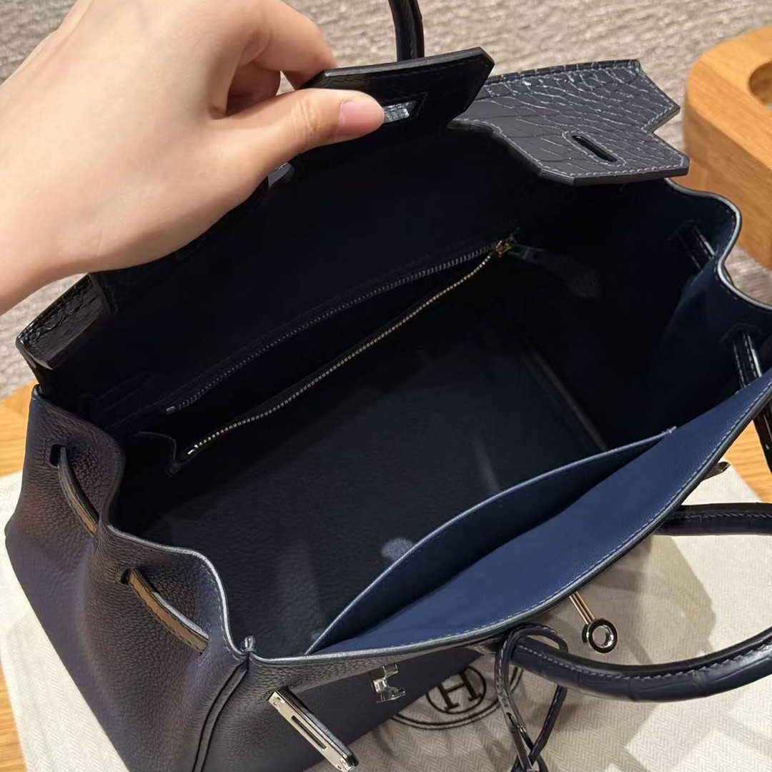 Hermès Birkin 25 Bag Handmade In Togo Calfskin Leather and Alligator Silver Hardware 73 Blue Saphir - Image 13
