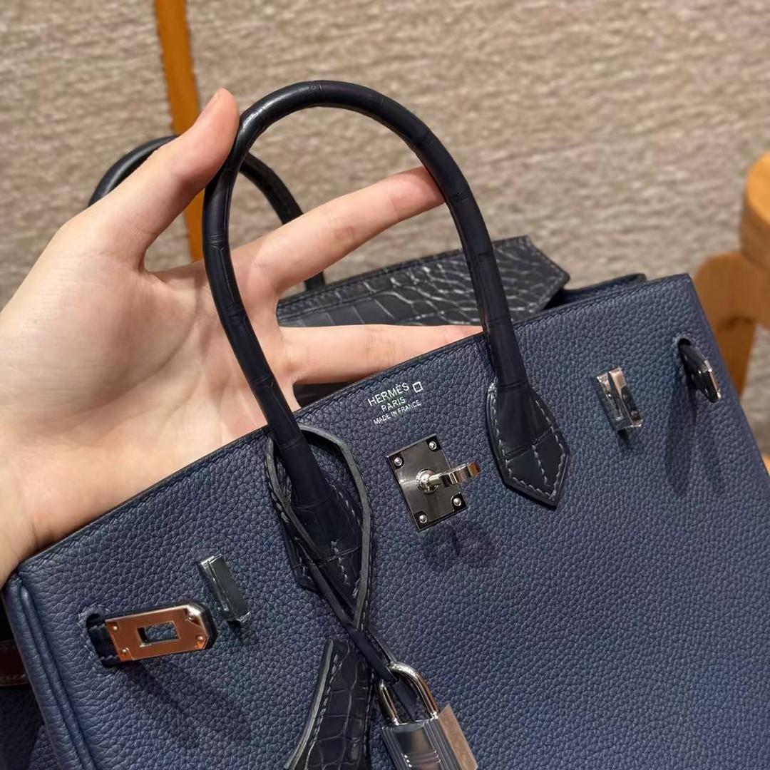 Hermès Birkin 25 Bag Handmade In Togo Calfskin Leather and Alligator Silver Hardware 73 Blue Saphir - Image 10