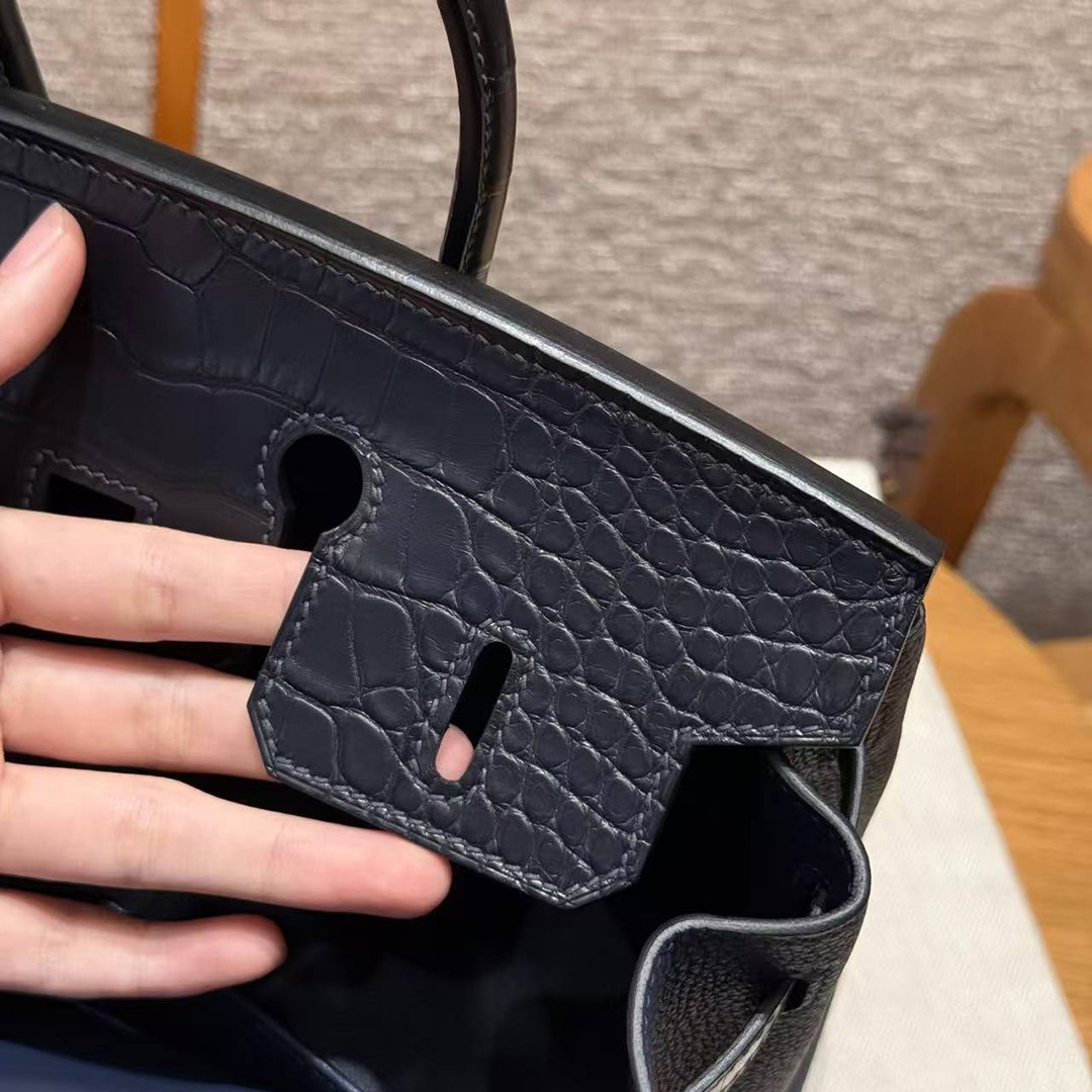 Hermès Birkin 25 Bag Handmade In Togo Calfskin Leather and Alligator Silver Hardware 73 Blue Saphir - Image 8