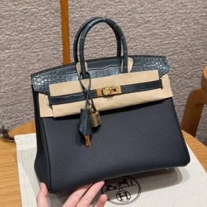 Hermès Birkin 25 Bag Handmade In Togo Calfskin and Matte Alligator Leather Gold Hardware 60 Vert Cypres