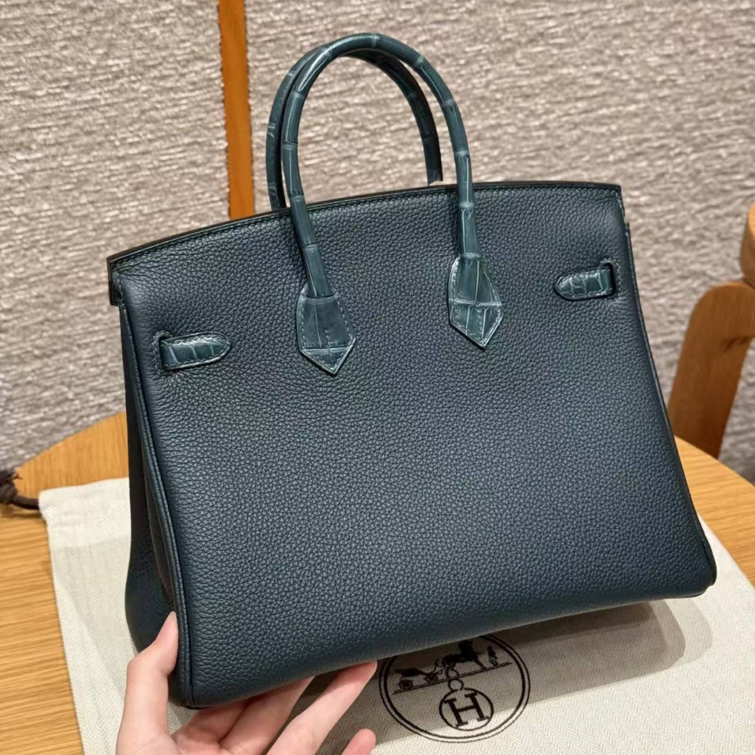 Hermès Birkin 25 Bag Handmade In Togo Calfskin and Matte Alligator Leather Gold Hardware 60 Vert Cypres - Image 2
