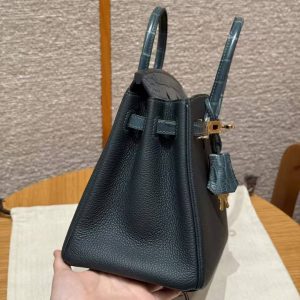 Hermès Birkin 25 Bag Handmade In Togo Calfskin and Matte Alligator Leather Gold Hardware 60 Vert Cypres - Image 8
