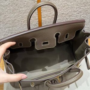 Hermès Birkin 25 Bag Handmade Togo Calfskin Leather Gold Hardware 18 Etoupe - Image 17