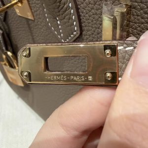 Hermès Birkin 25 Bag Handmade Togo Calfskin Leather Gold Hardware 18 Etoupe - Image 15