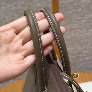 Hermès Birkin 25 Bag Handmade Togo Calfskin Leather Gold Hardware 18 Etoupe - Image 6