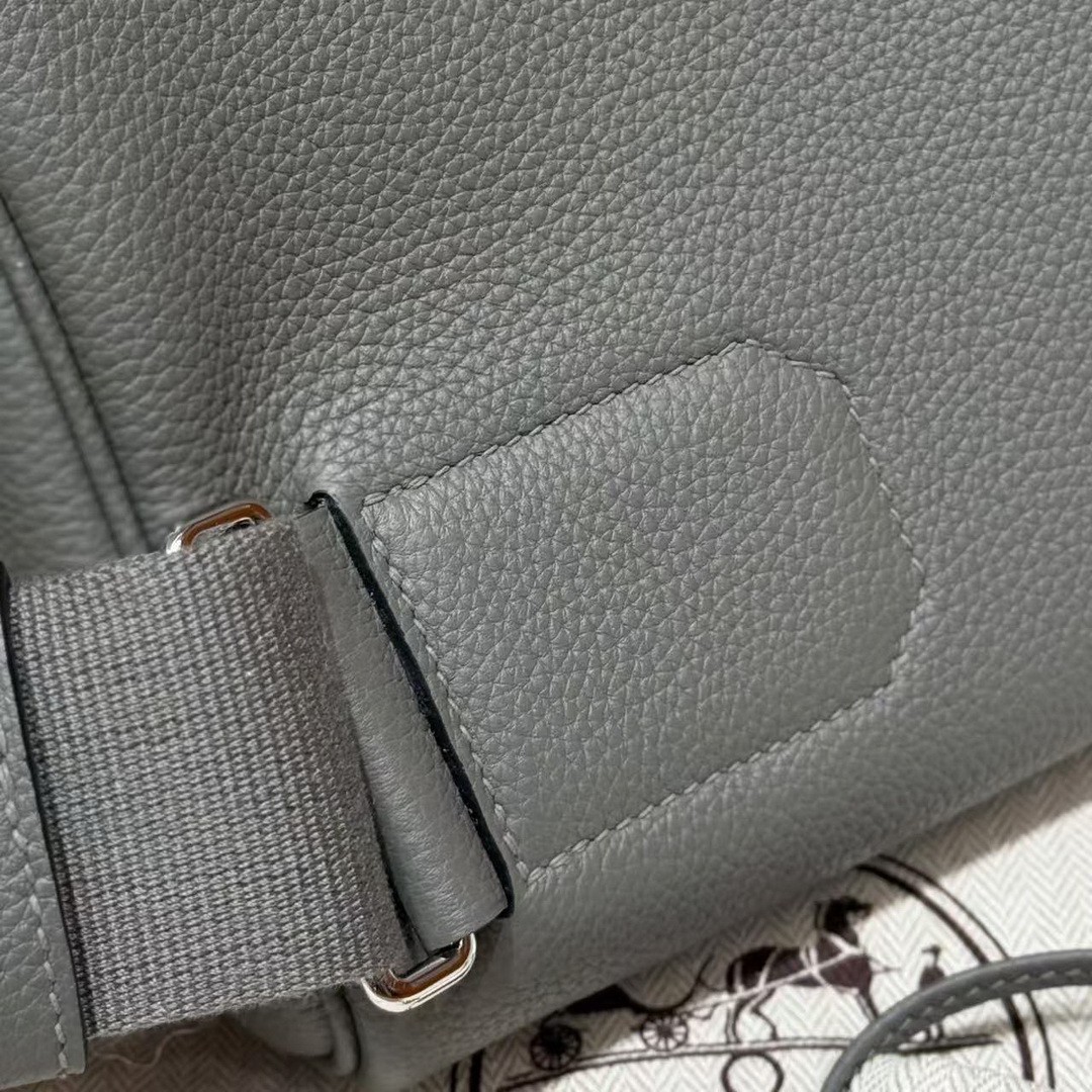 Hermès Hac a Dos PM Backpack Handmade In Togo Calfskin Leather Silver Hardware 0L Girs Meyer - Image 14
